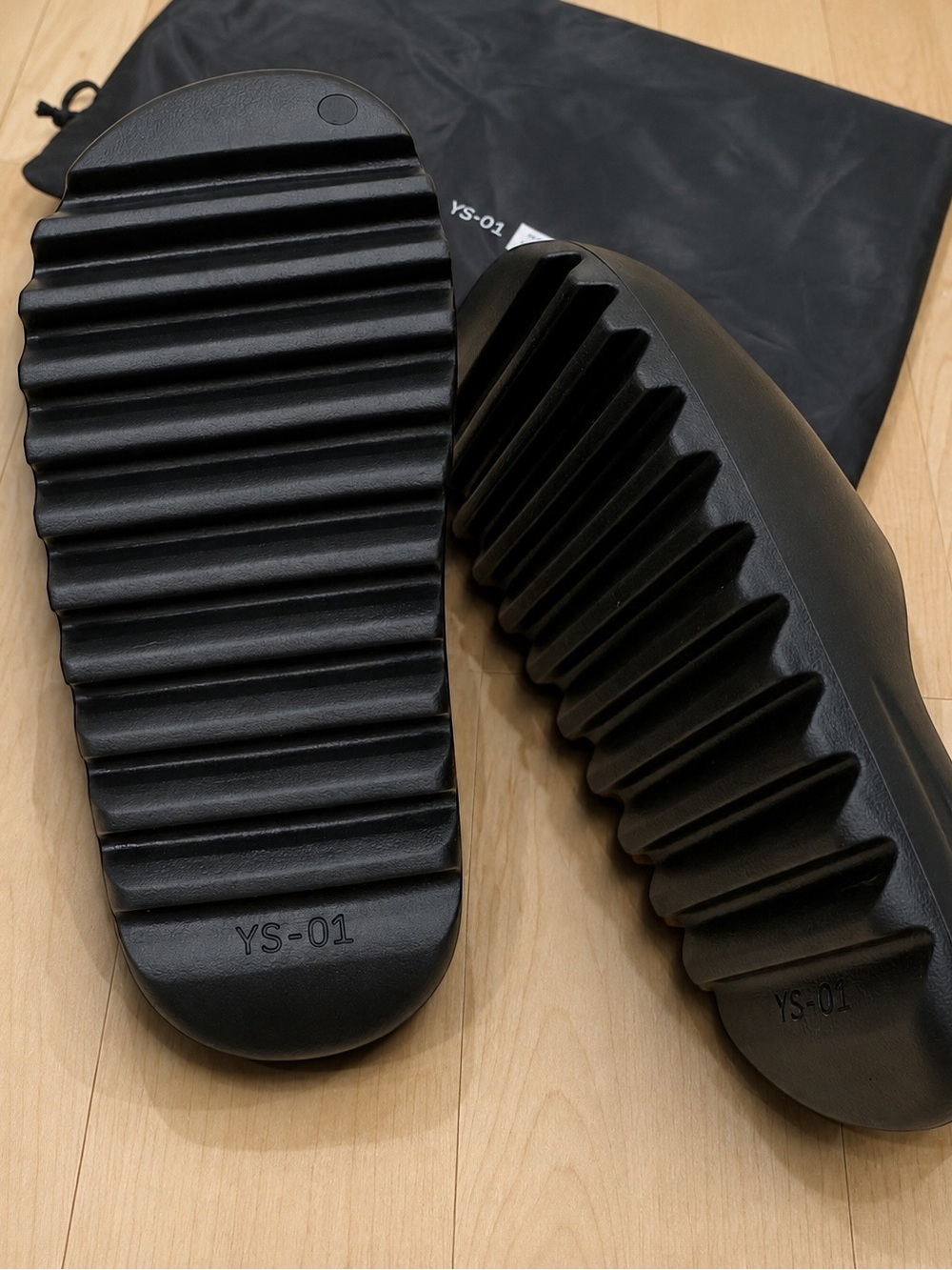 YZY YS-01 Slides – Black – Brand New - Picture 3 of 4